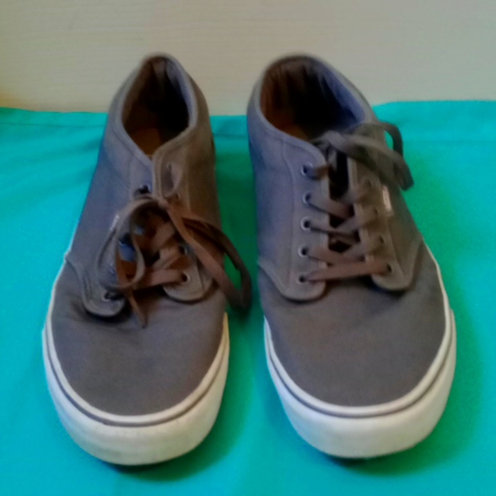 VANS GRAY SNEAKERS, SIZE 13